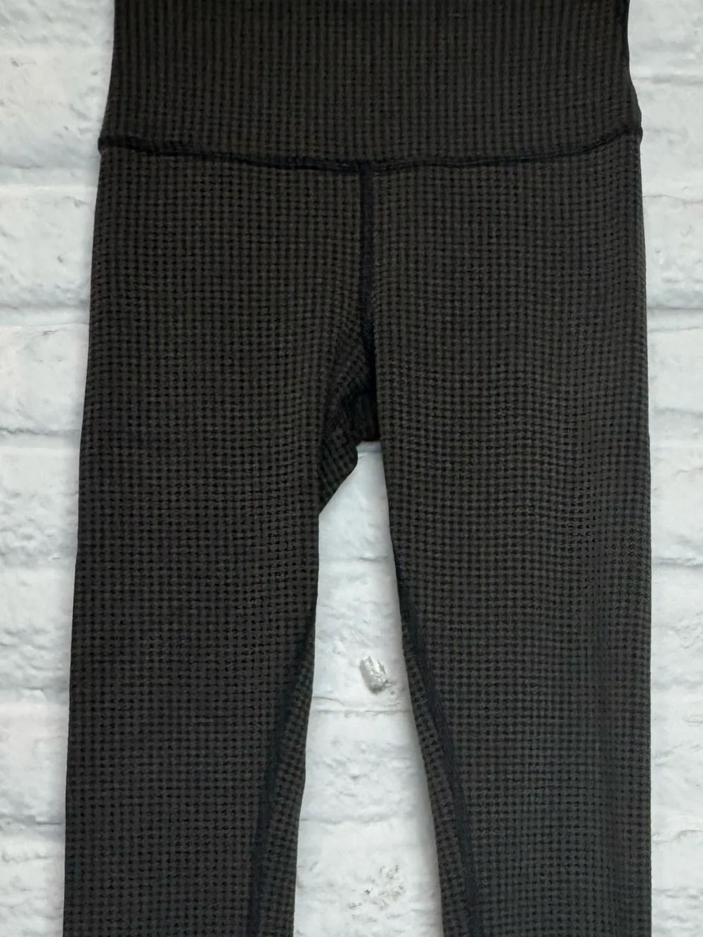 Alo Yoga Olive Green & Black Houndstooth Matching Set